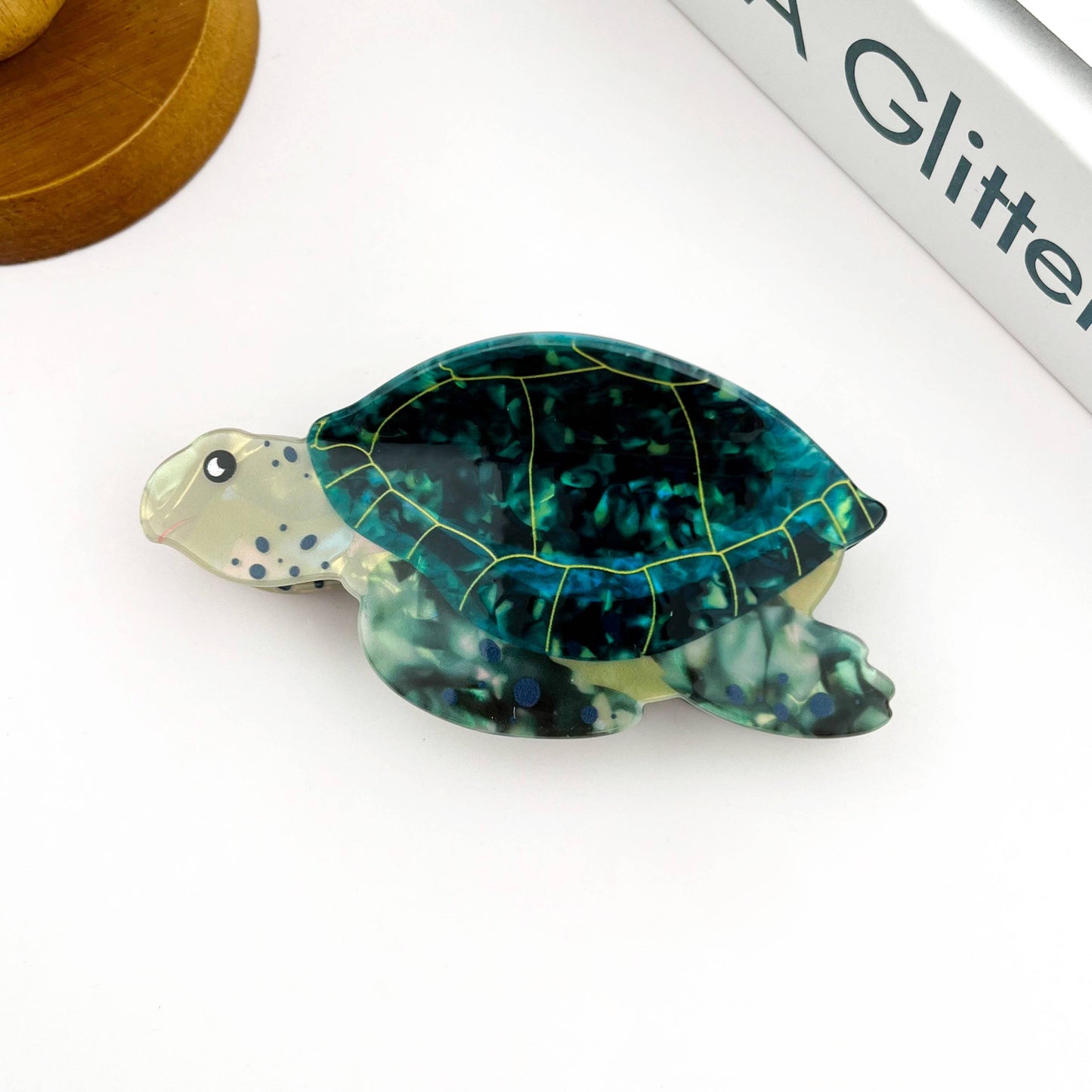 Sea Turtle HairClaw Green