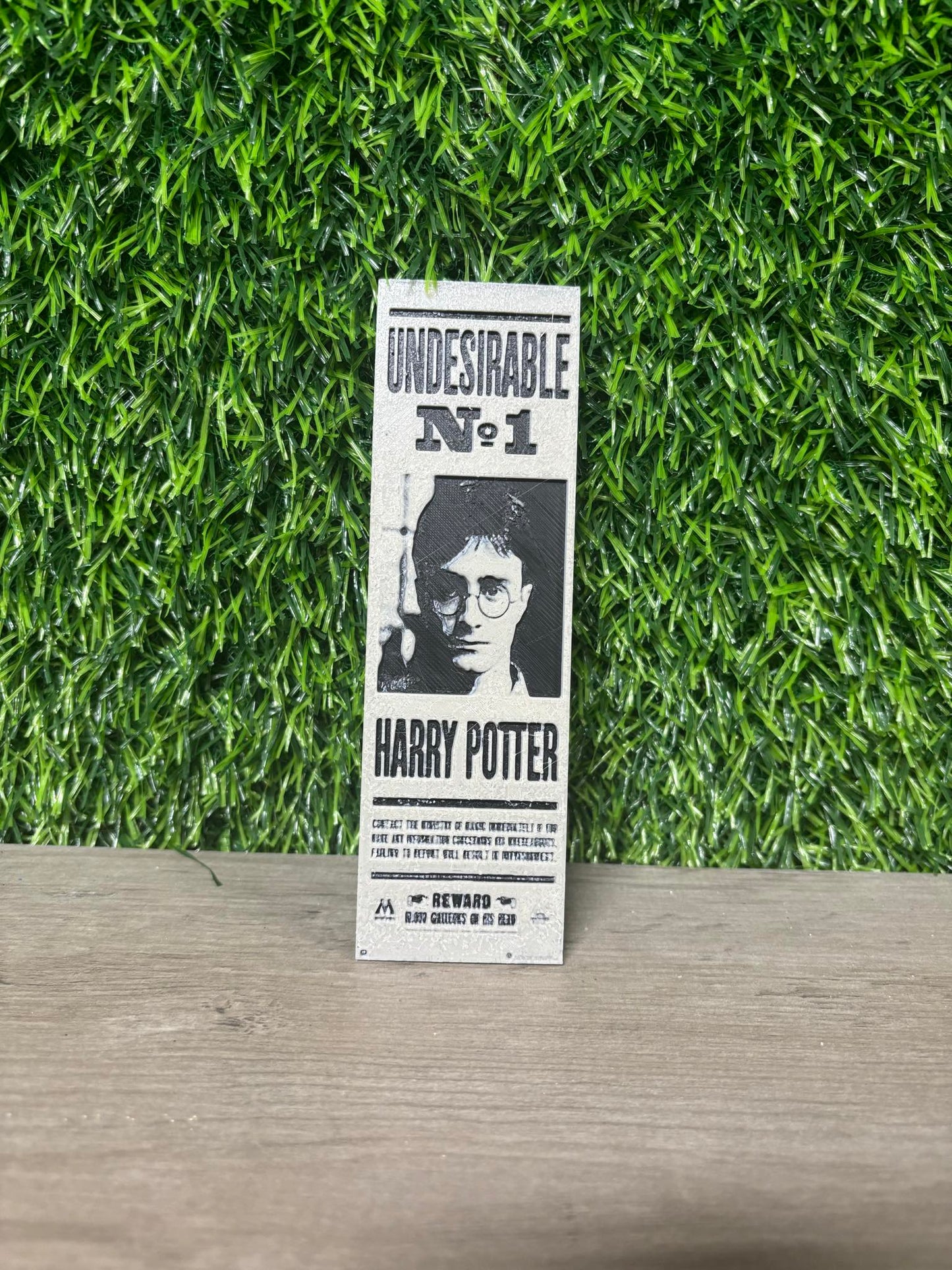 HP Newspaper Bookmark